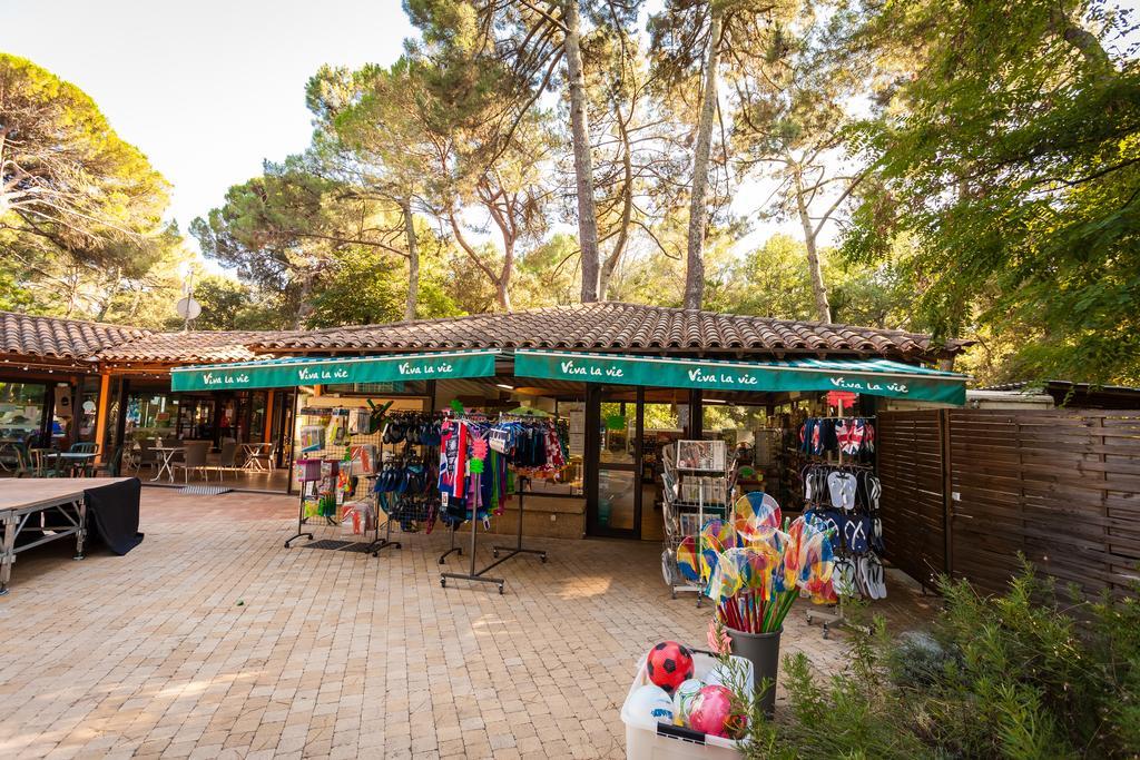 Camping La Sousta**** Ремулан Екстериор снимка